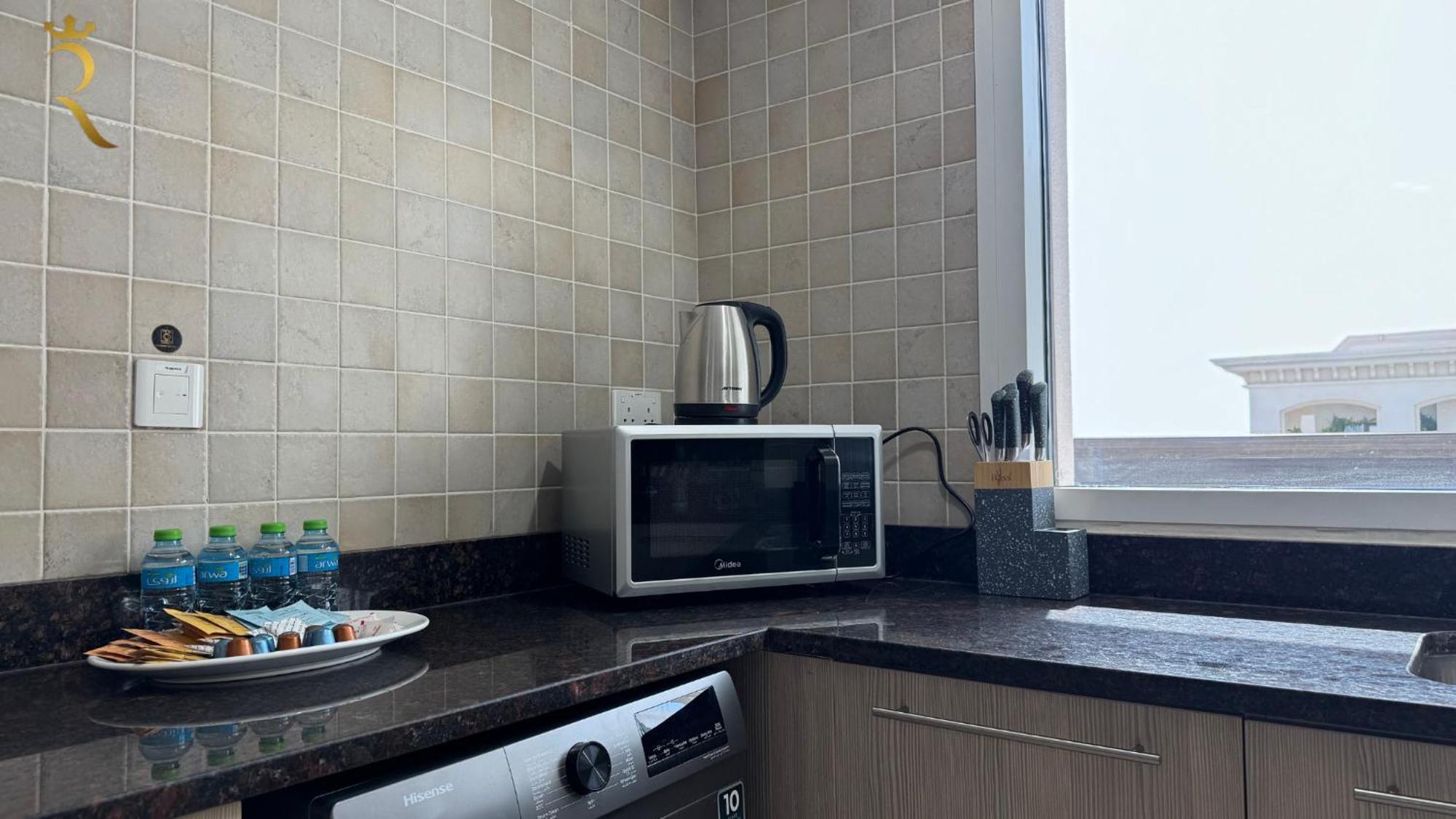 Modern 4br Spacious Family In Yas Island *