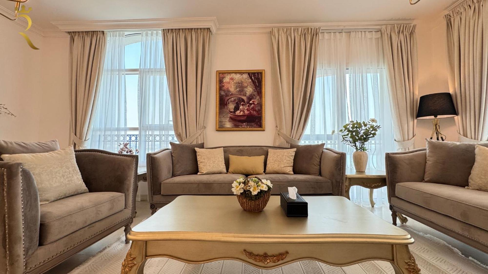 Modern 4br Spacious Family In Yas Island Apartment